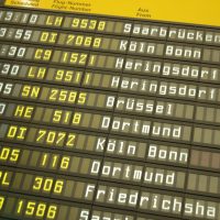Trotz Rollstuhl mit dem Flugzeug fliegen